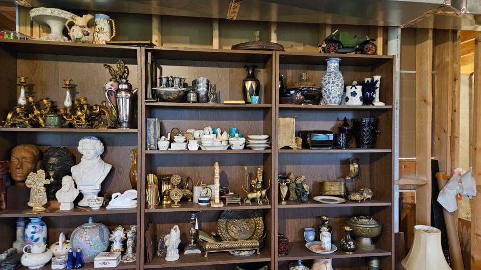 Cottage Grove Estate: Antique Store Treasures & Fine Art!