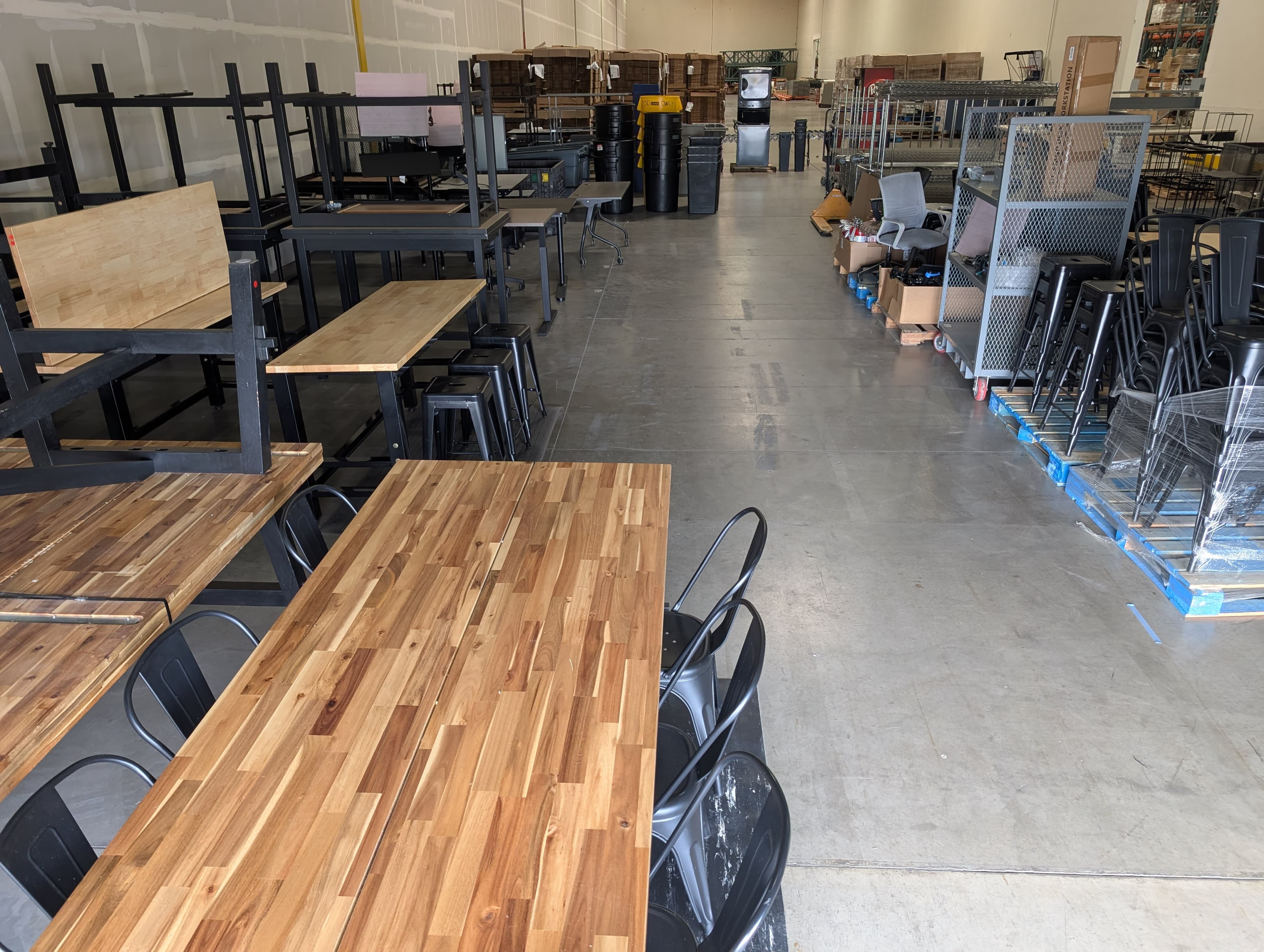 Grasons of Reno 3 ***50% Off Friday*** Day Business Liquidation: Fulfillment in Lemmon Valley