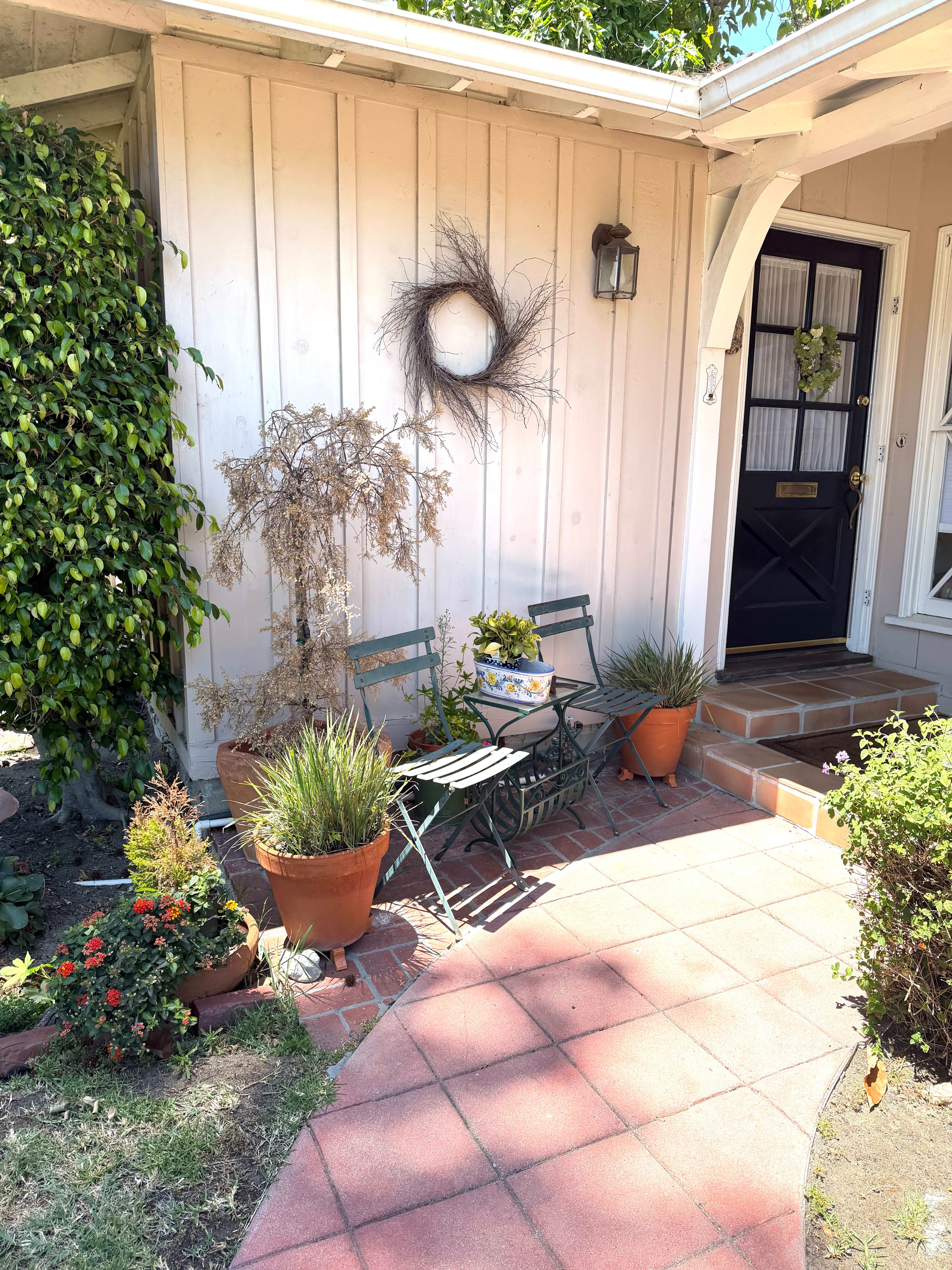 50% off Most on Sunday!- Country Charm in Sherman Oaks