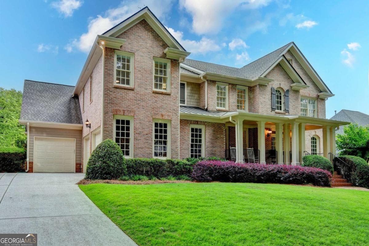 Find Your PERFECT PIECE at This Beautiful Home in Rivermoore Park in Suwanee!