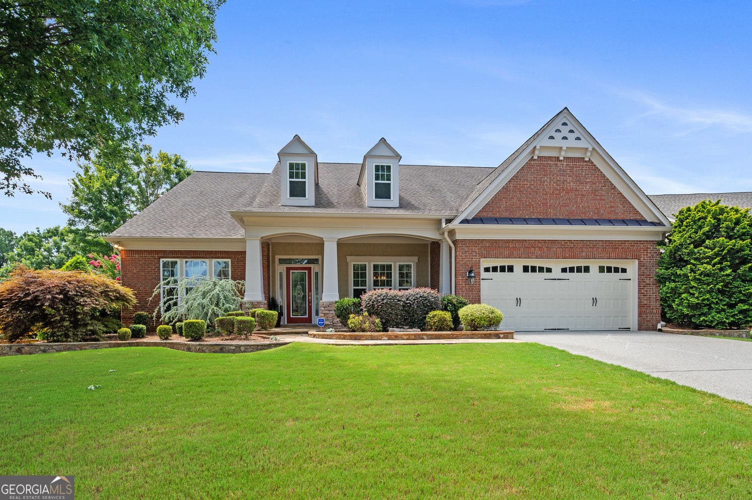 25% OFF FRIDAY-Find Your PERFECT PIECE at This Beautiful Home in Cumming!